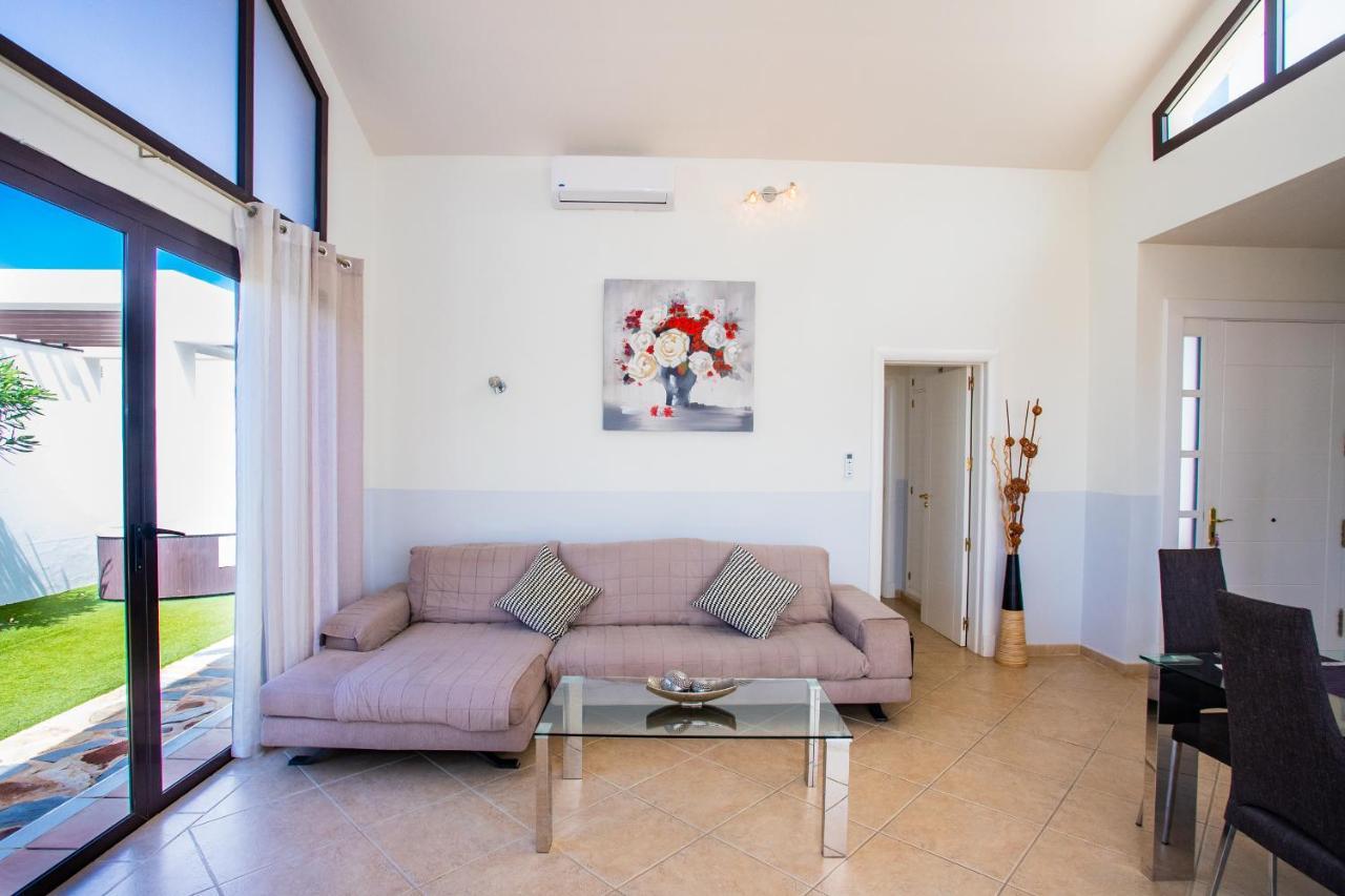 Casa Maurizio - Heated Pool, Hot Tub & Hammam Villa Playa Blanca  Exterior photo